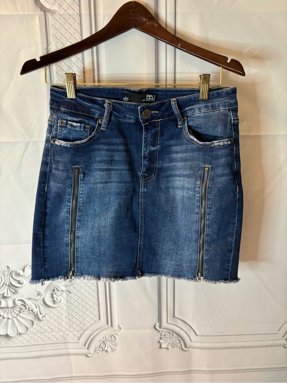 BBJ Women’s Distressed Denim Mini Skirt With Vertical Zippers, Size Large